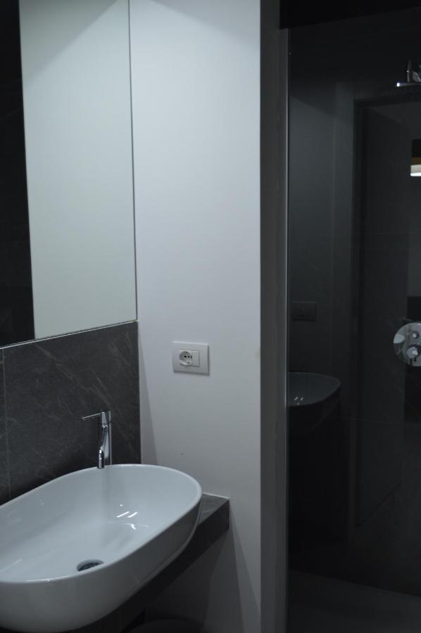 Camere Scandellara 24 Болоня Екстериор снимка