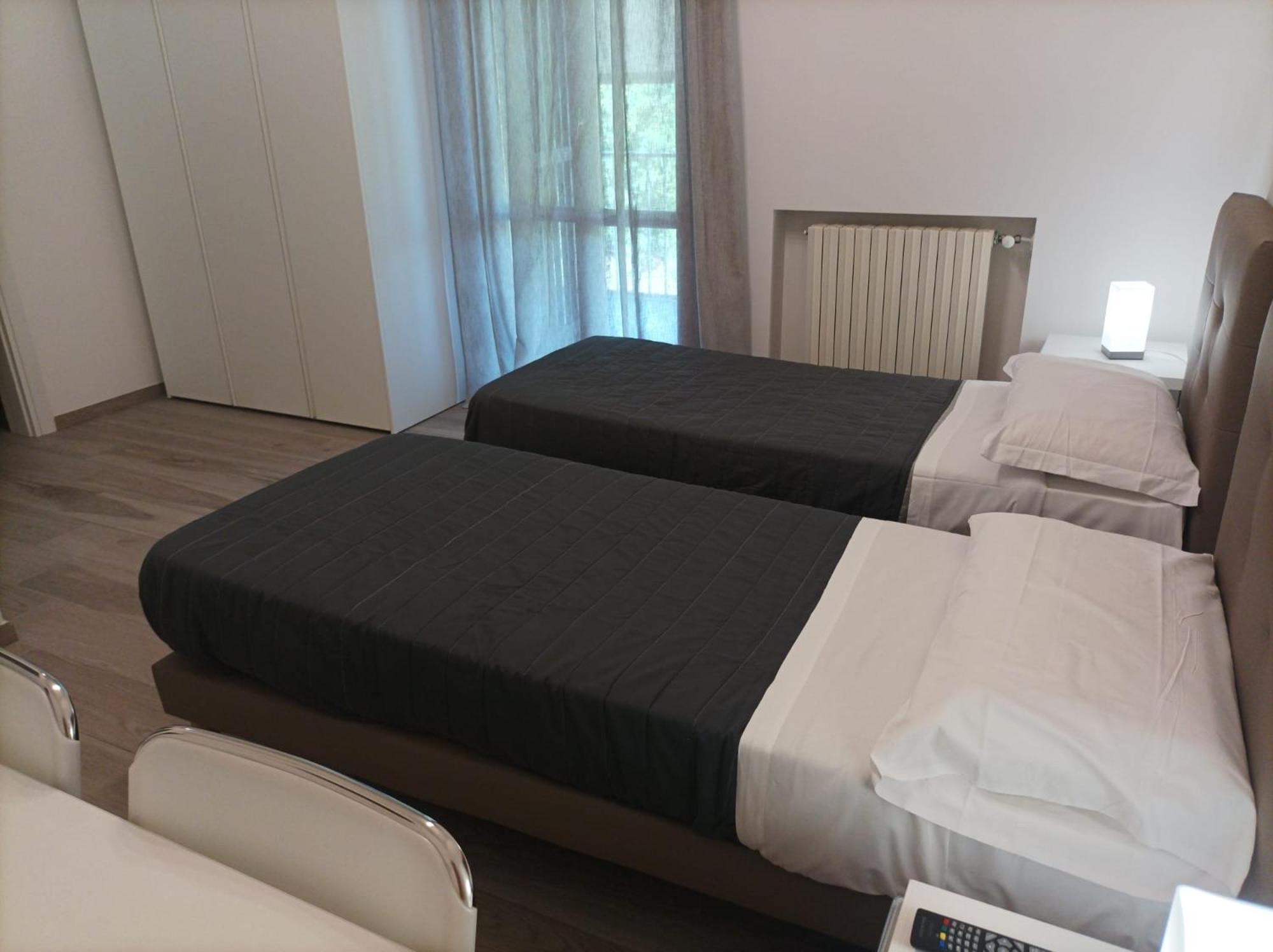 Camere Scandellara 24 Болоня Екстериор снимка